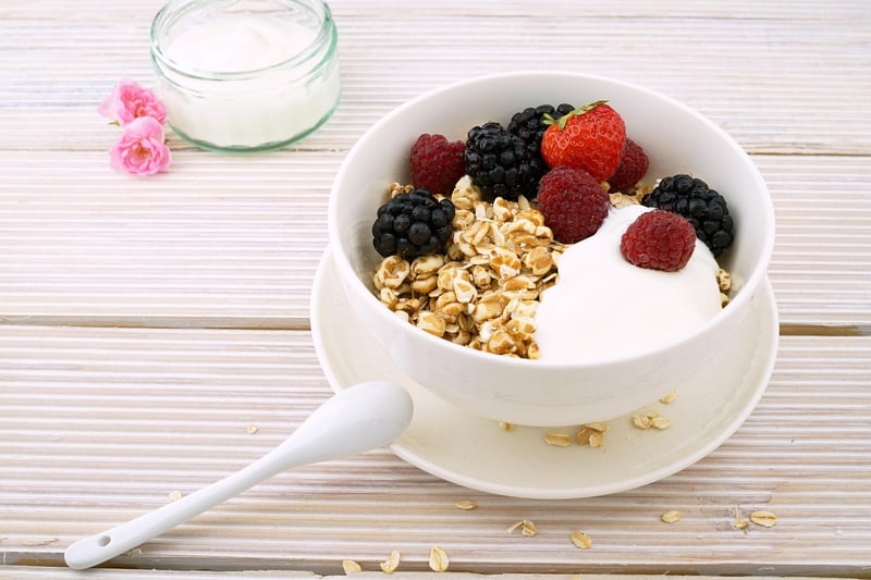 Greek Yogurt Parfait with Fresh Berries